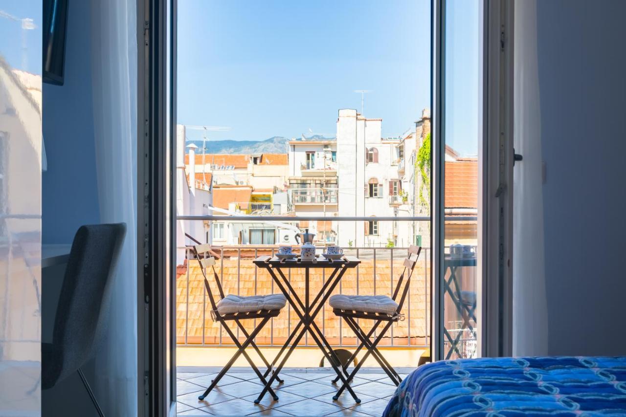 Bed and Breakfast Casa Ela à Sorrente Extérieur photo